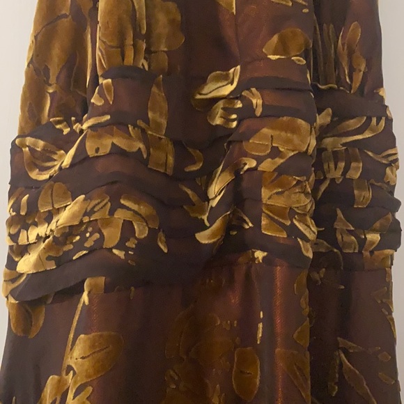 Halter evening dress - Picture 3 of 10